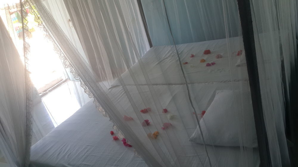 Bed and Breakfast Sea Song à Unawatuna Extérieur photo